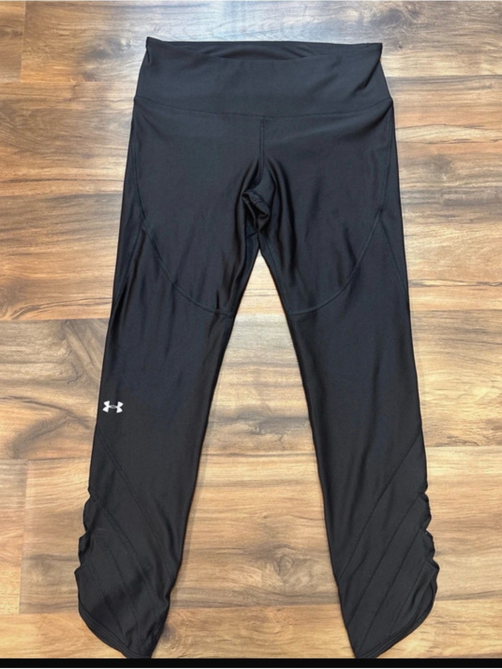 Under Armour Black Ruched Hem Cropped Leggings